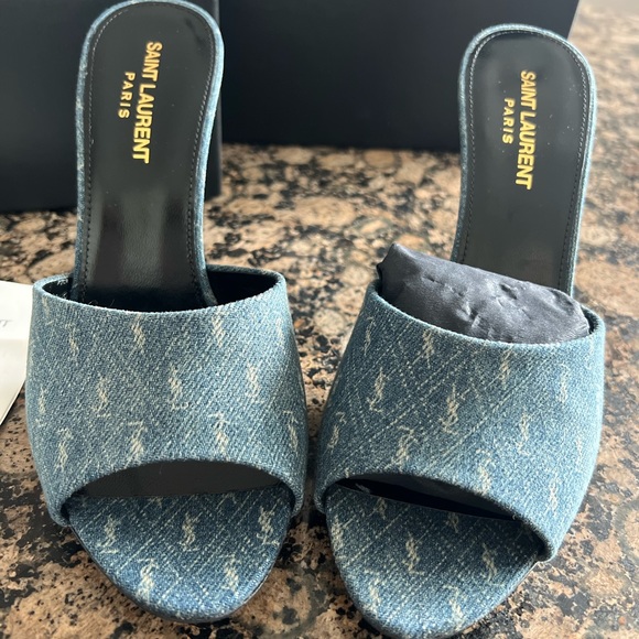 YSL Brand New , Never Worn , 2 Dust Bags - Picture 3 of 6